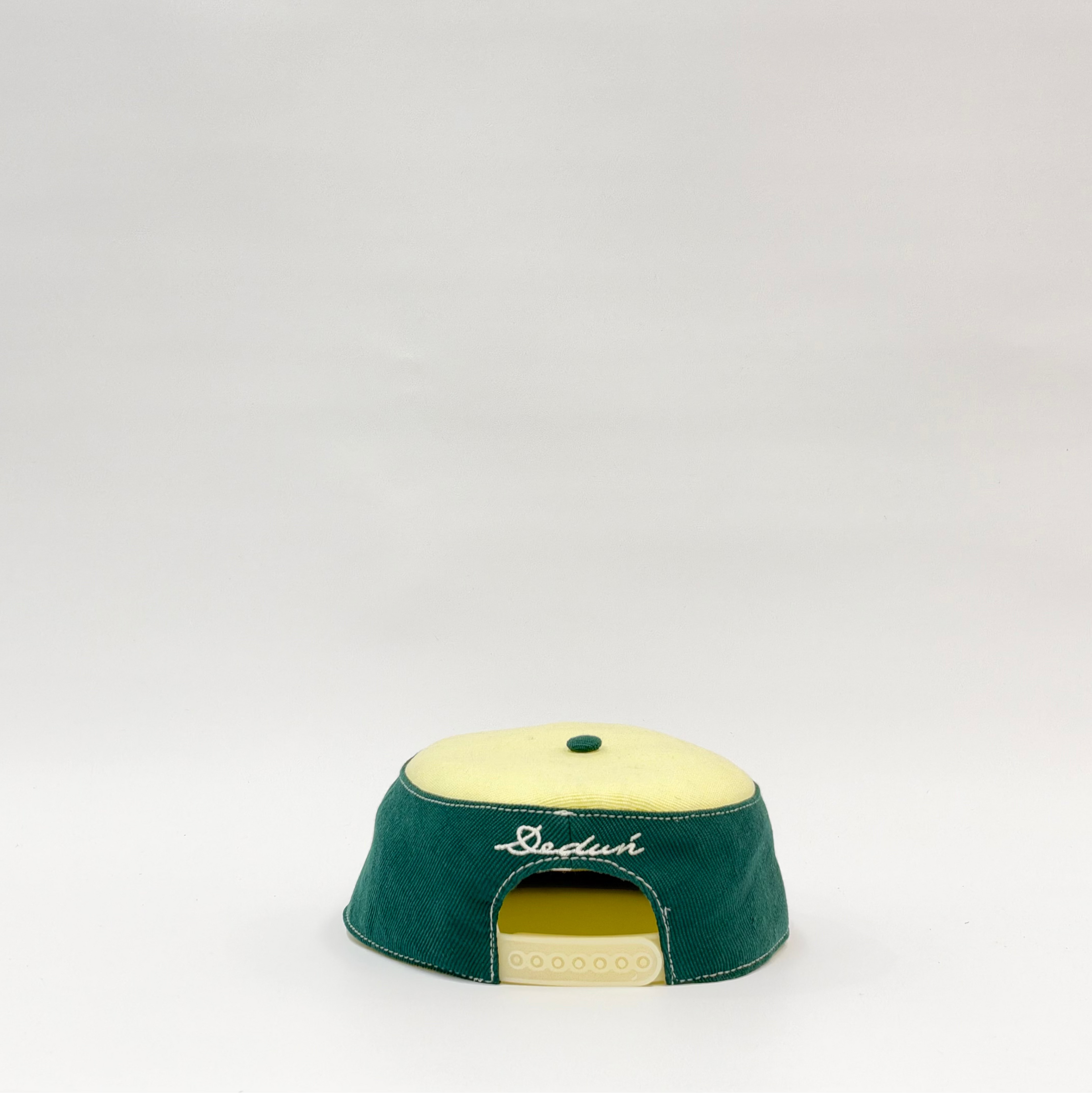 Back  Green Aṣọ Òkè Pillbox hat